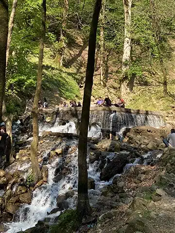 آبشار غار دیورش