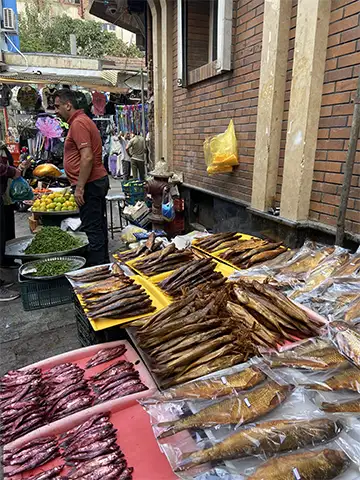 ماهی فروشان بازار بزرگ رشت