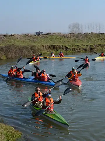 کایاک سواری در جیرسر باقرخاله