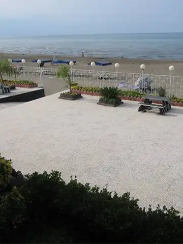 ساحل منطقه آزاد انزلی کاسپین