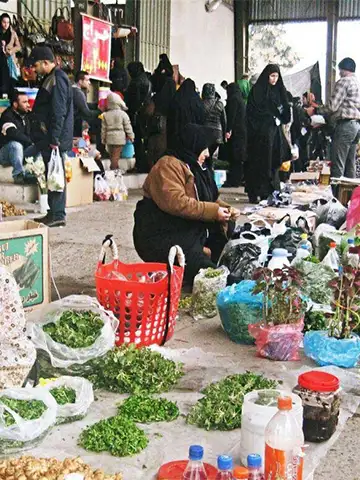 سبزی‌های تازه در شنبه بازار انزلی