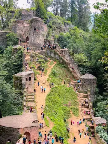 عکس پله های قلعه رودخان