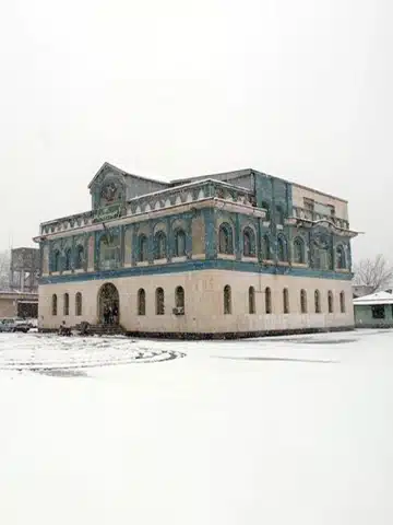 کاخ سردار امجد در برف