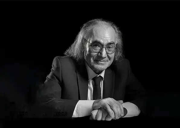 دکتر عبدالرحمن نجل رحیم متولد ششم بهمن ۱۳۲۵ رشت است