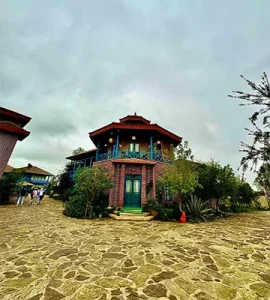 دهکده گردشگری هستی صومعه سرا