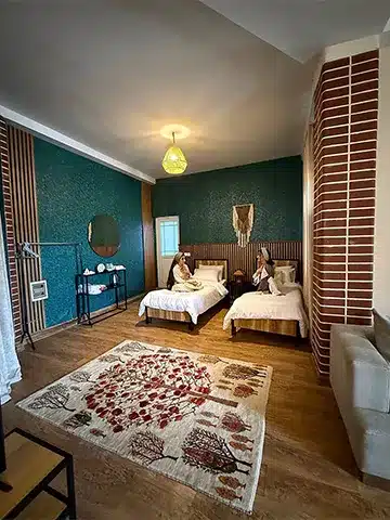 دهکده گردشگری هستی صومعه سرا