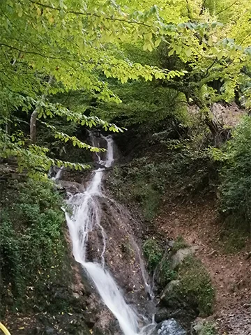 آبشار روستای چسلی
