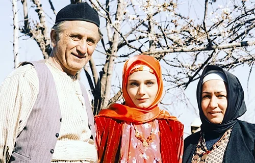انوش نصرالله زاده ماسوله مرجان محتشمی مهوش صبرکن در سریال پس از باران