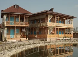 بوم گردی انارگول صومعه سرا